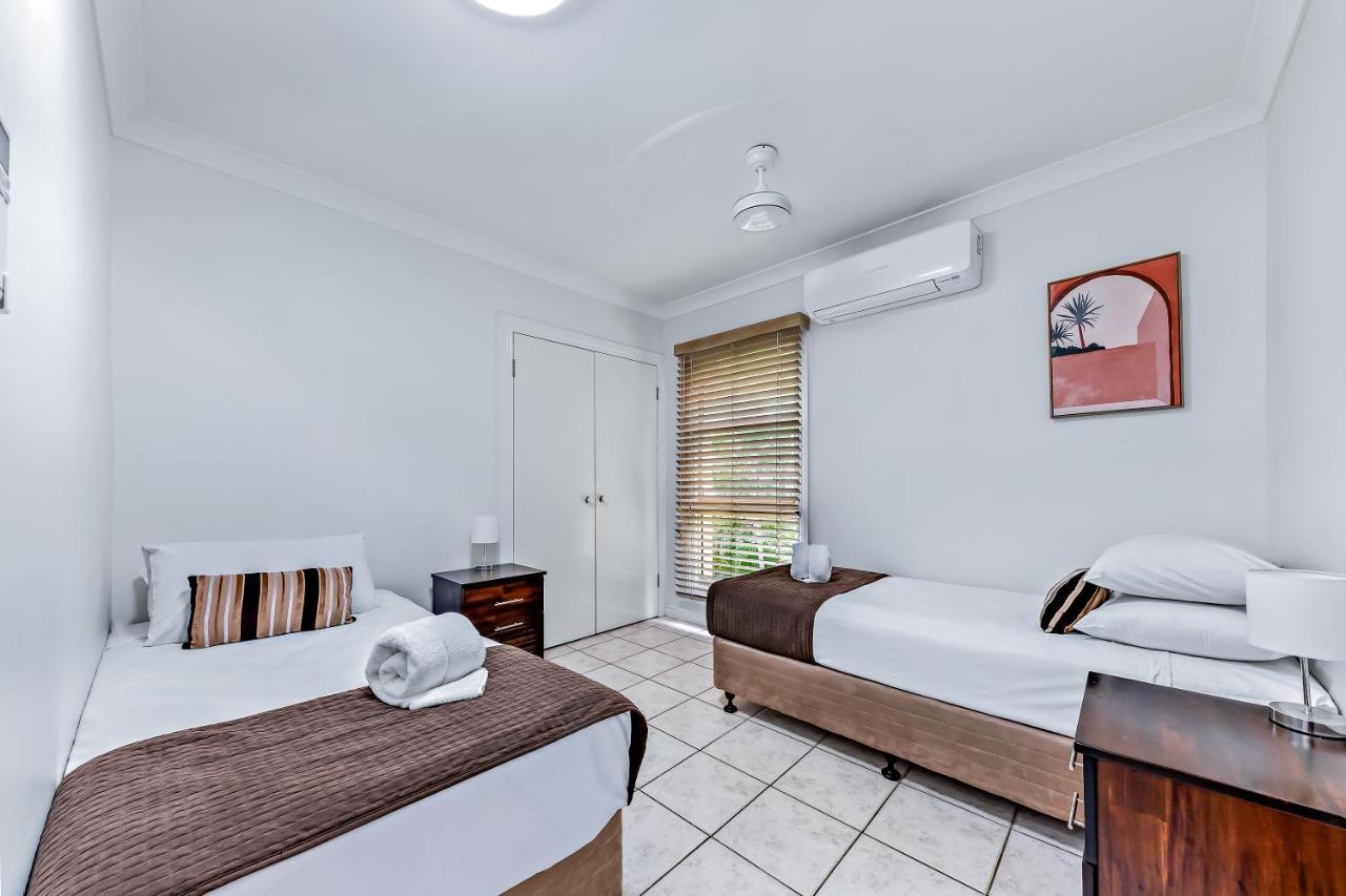 Magnificence At Airlie Apartment Еърли Бийч Екстериор снимка