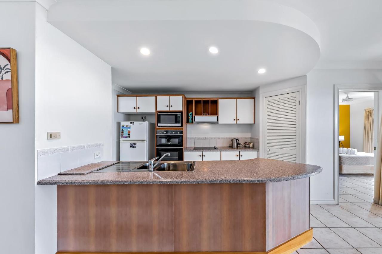 Magnificence At Airlie Apartment Еърли Бийч Екстериор снимка