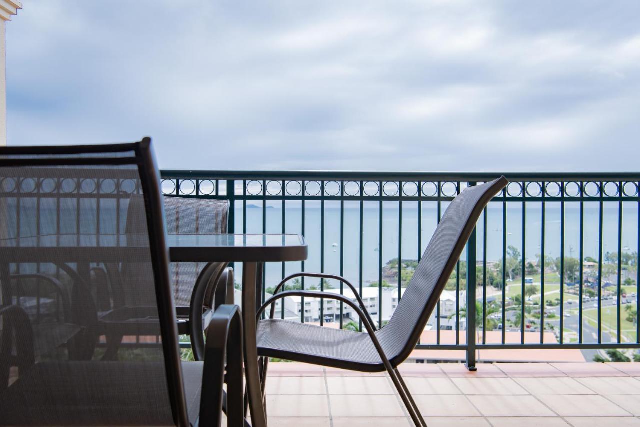 Magnificence At Airlie Apartment Еърли Бийч Екстериор снимка