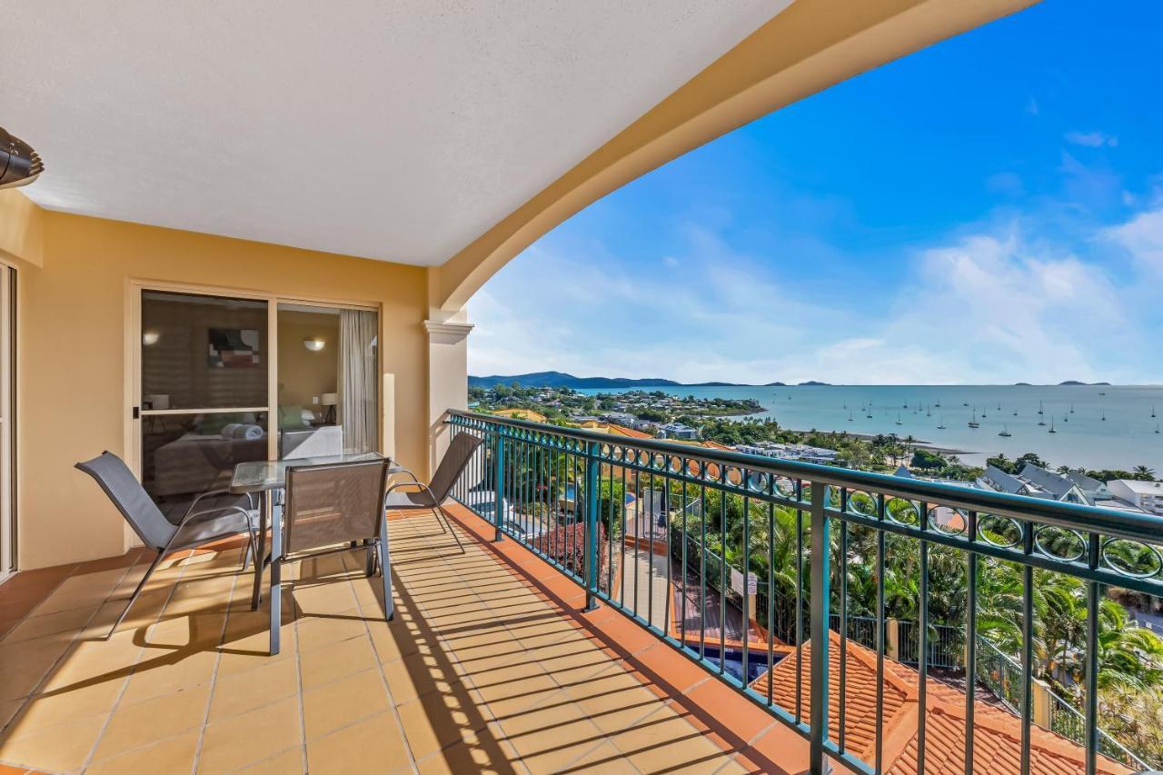 Magnificence At Airlie Apartment Еърли Бийч Екстериор снимка