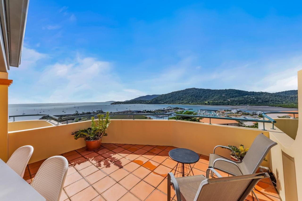 Magnificence At Airlie Apartment Еърли Бийч Екстериор снимка